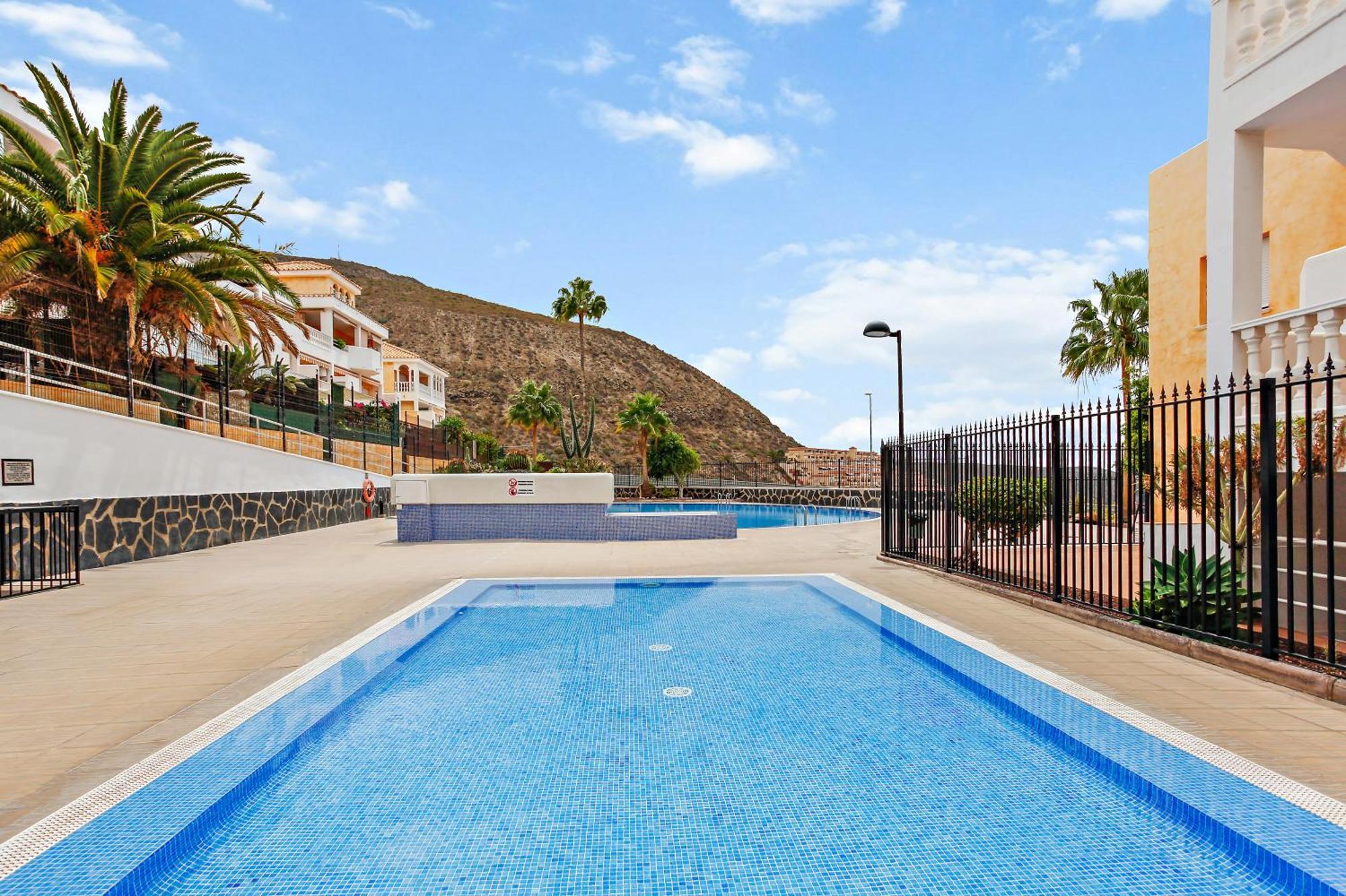 1 Bedroom Giuly Sea Views In Los Cristianos لوس كريستيانوس المظهر الخارجي الصورة